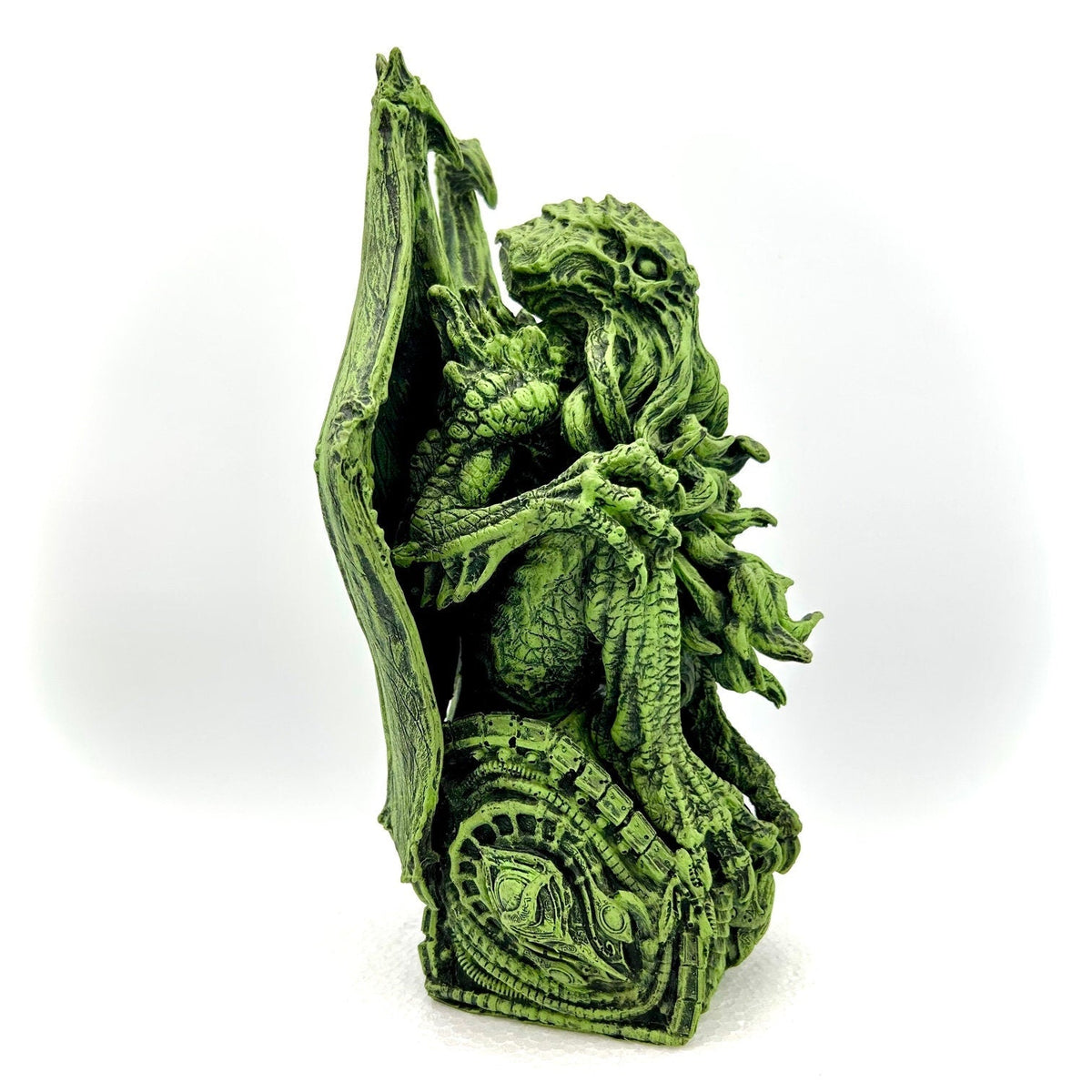 Cthulhu Enthroned Statue, Hand Painted Resin Sculpture
