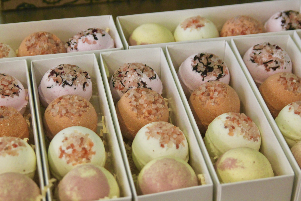 Round Luxurious Bath Bomb Gift Sets - Shadow Threadz Crypt