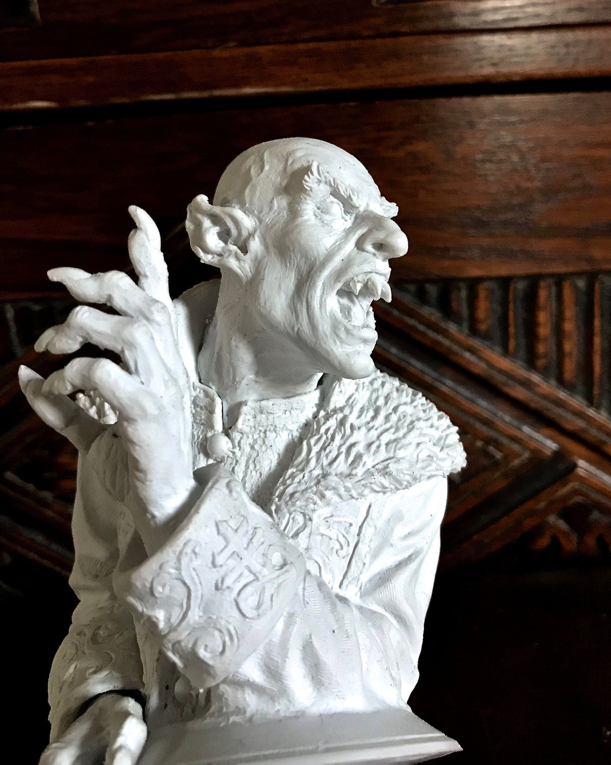 Dracula: Nosferatu Bust,Resin Sculpture | Legendary Vampire Figurine