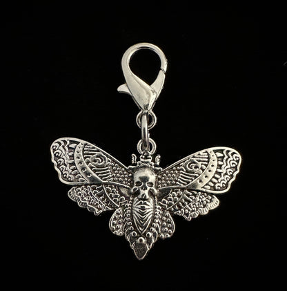 Mothman Cryptid Keychain – Horror Lover Bag Charm for Goths & Paranormal Fans