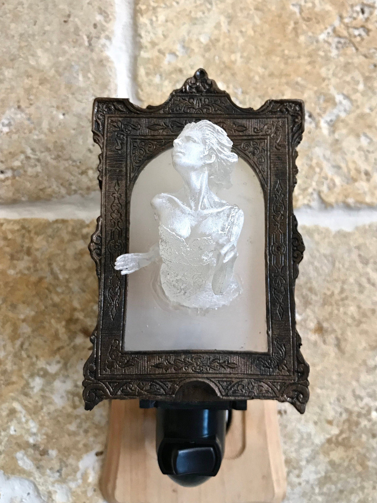 Ghost in the Mirror Nightlight