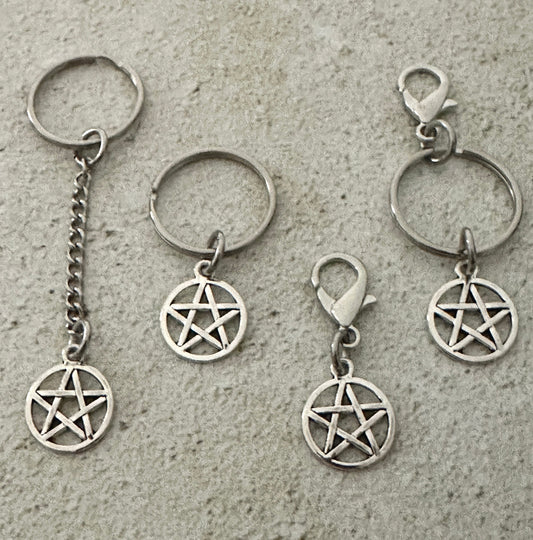 Pentacle Keychain Charm – Witchy Zipper Pull Bag Charm for Witches & Pagans