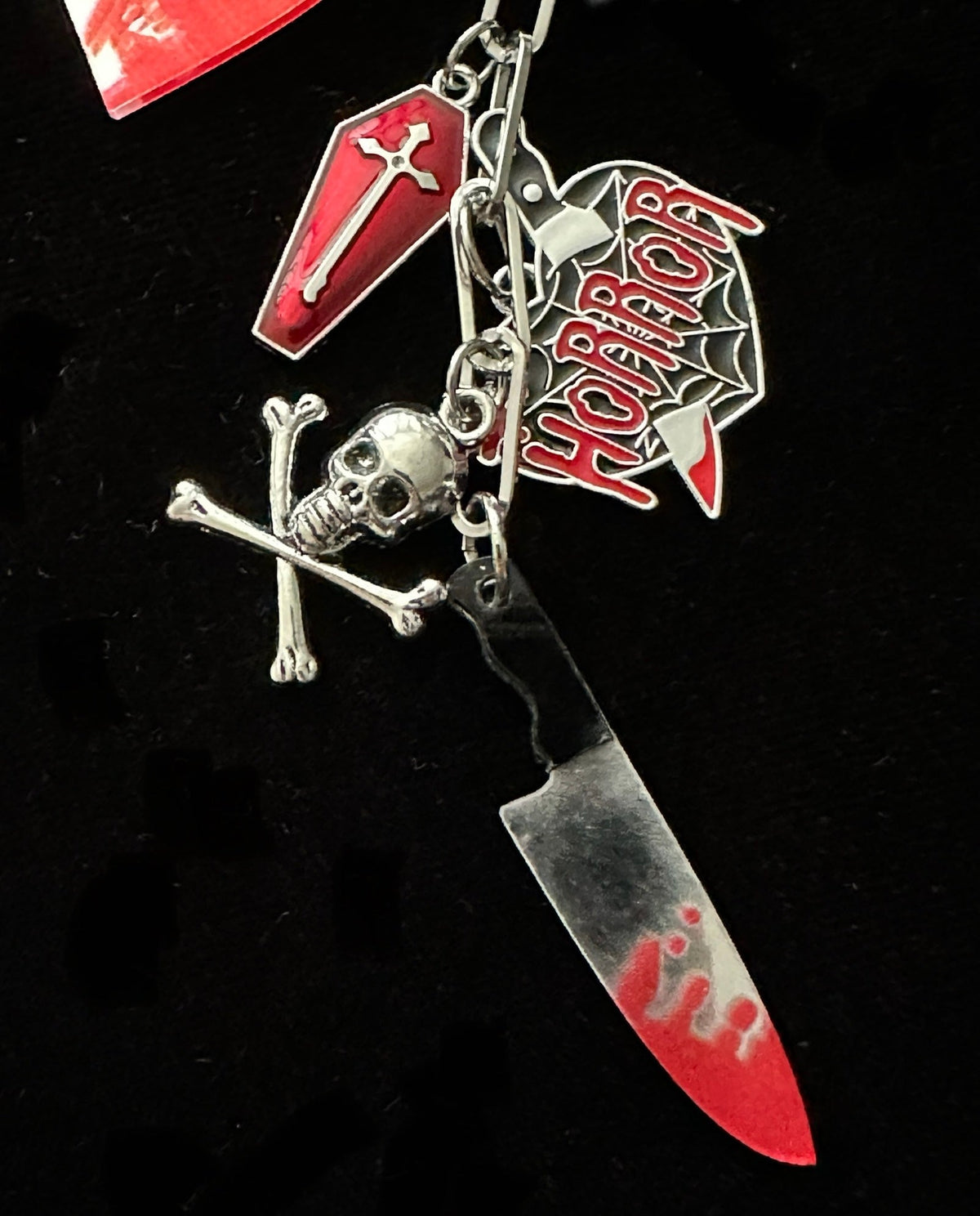 Horror Lover Bag Charm Keychain – Spooky Gift for Goths, Horror Fans & Halloween Lovers