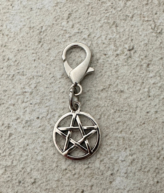 Pentacle Keychain Charm – Witchy Zipper Pull Bag Charm for Witches & Pagans