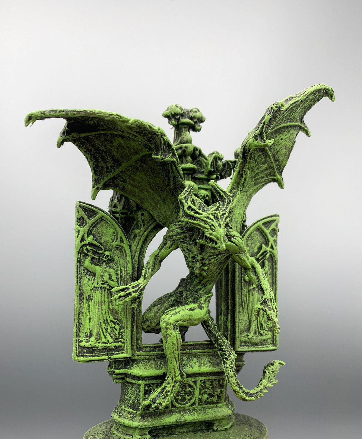 H.P. Lovecraft Nightgaunt Statue Figurine