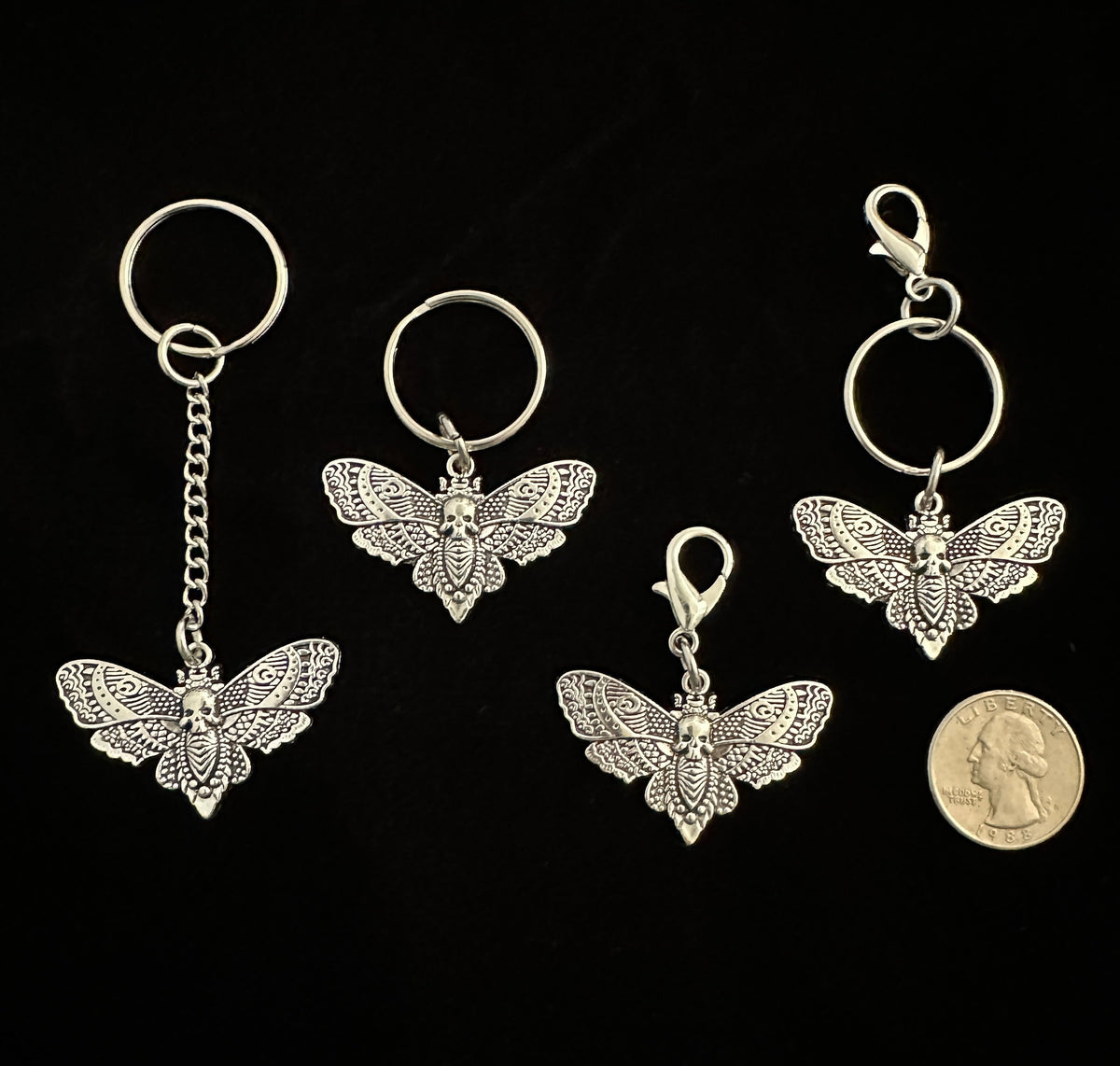 Mothman Cryptid Keychain – Horror Lover Bag Charm for Goths & Paranormal Fans