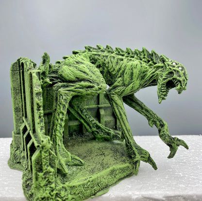 H.P. Lovecraft’s Hound of Tindalos Statue, Hand Painted Sculpture