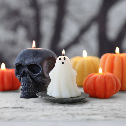 Sculpted Skull Candle – 100% Beeswax – Black - Handcrafted