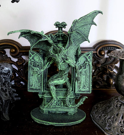 H.P. Lovecraft Nightgaunt Statue Figurine