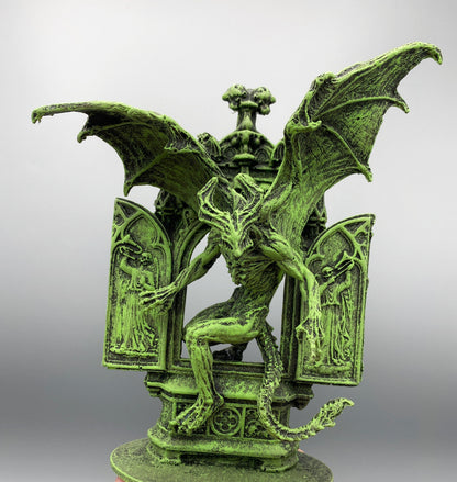 H.P. Lovecraft Nightgaunt Statue Figurine