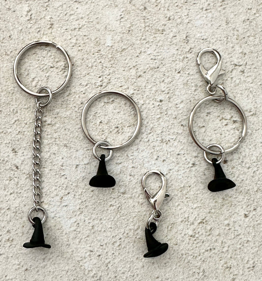 Black Witch Hat Keychain Charm – Witchy Zipper Pull Bag Charm for Witches & Halloween