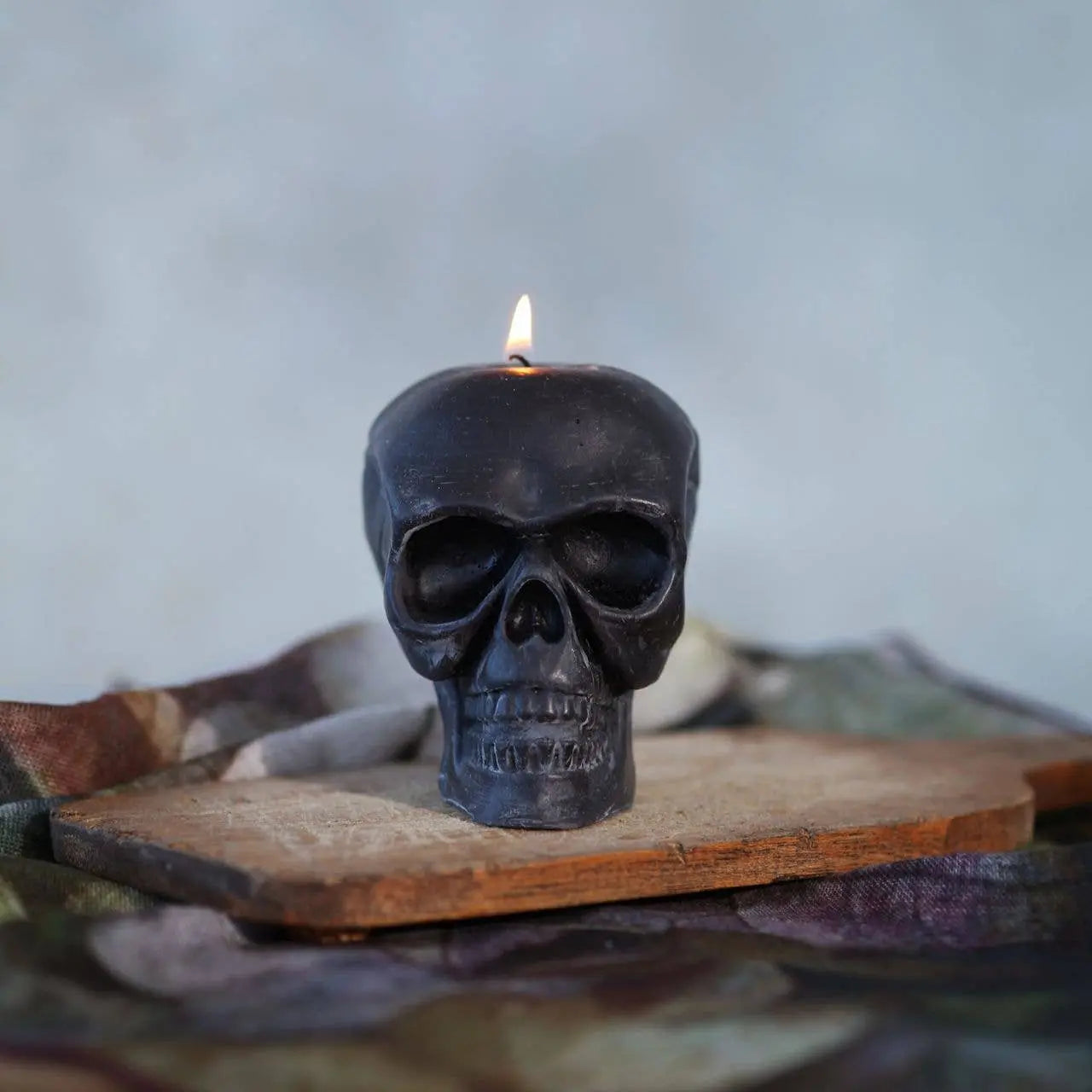 Sculpted Skull Candle – 100% Beeswax – Black - Handcrafted