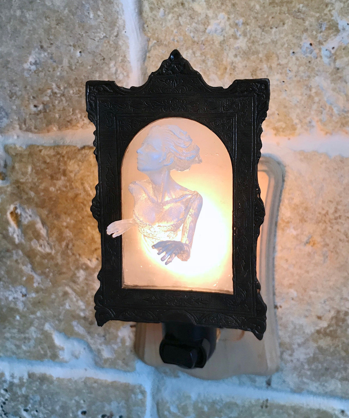 Ghost in the Mirror Nightlight