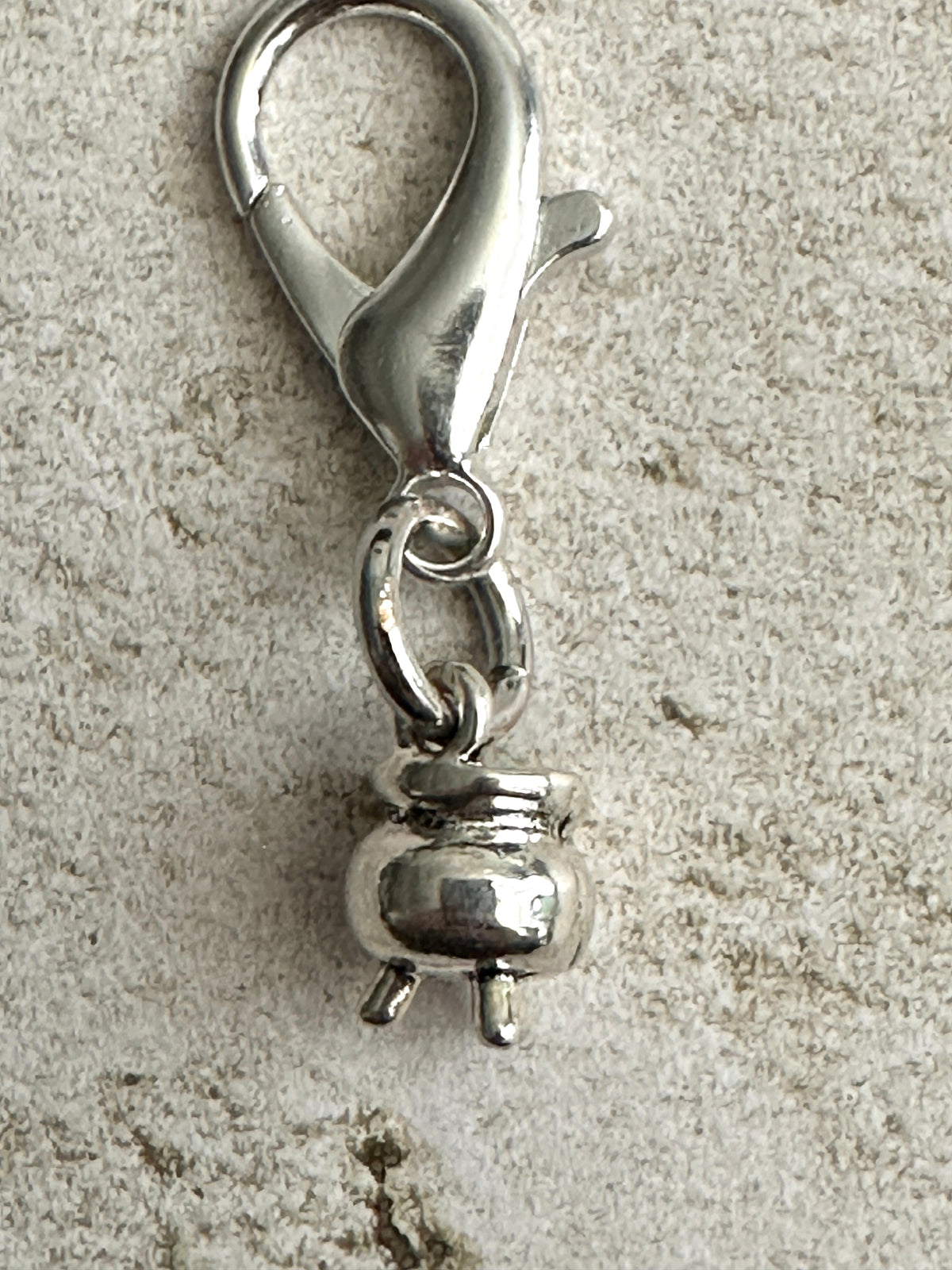 Mini Cauldron Keychain Charm – Witchy Zipper Pull Bag Charm