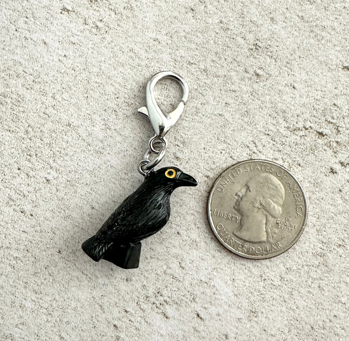 Crow Raven Bag Charm Keychain – Spooky Zipper Pull for Goths, Witches & Horror Fans