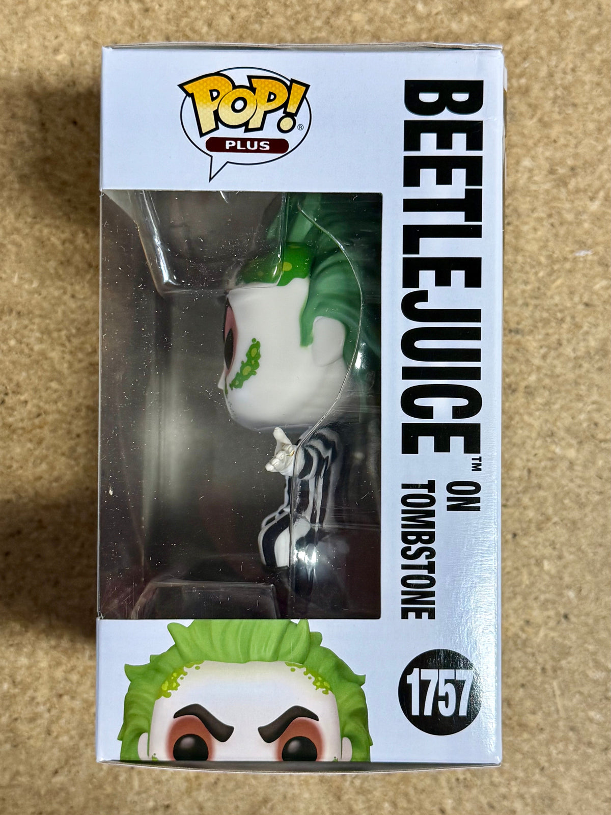 Funko Pop! Plus Movies Beetlejuice On Tombstone #1757 (BOX DMG)