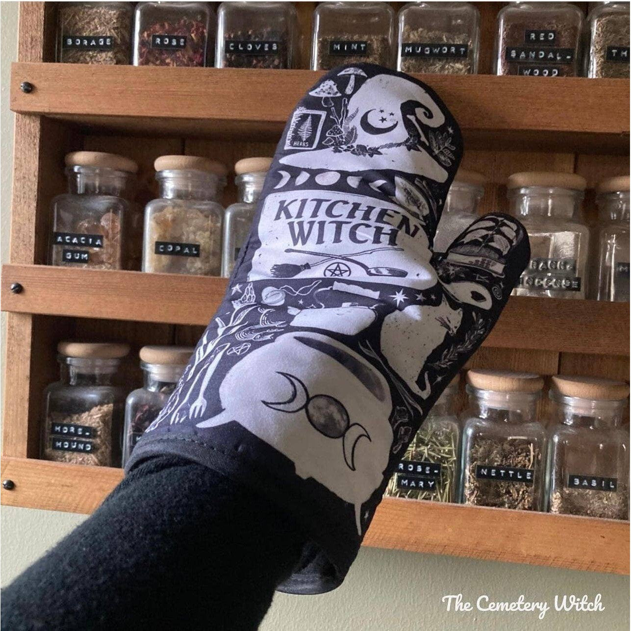 Set of 2 Kitchen Witch Oven Mitt | Pot Holders Set