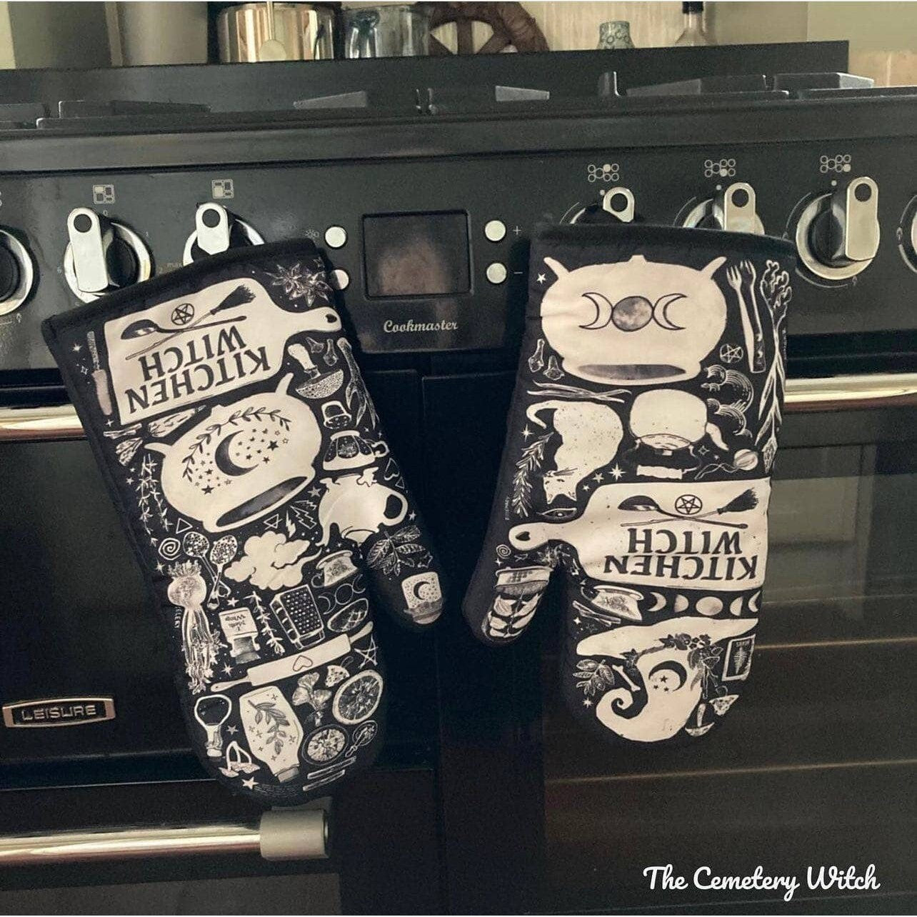 Set of 2 Kitchen Witch Oven Mitt | Pot Holders Set