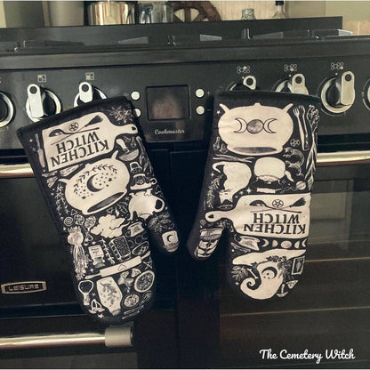 Set of 2 Kitchen Witch Oven Mitt | Pot Holders Set