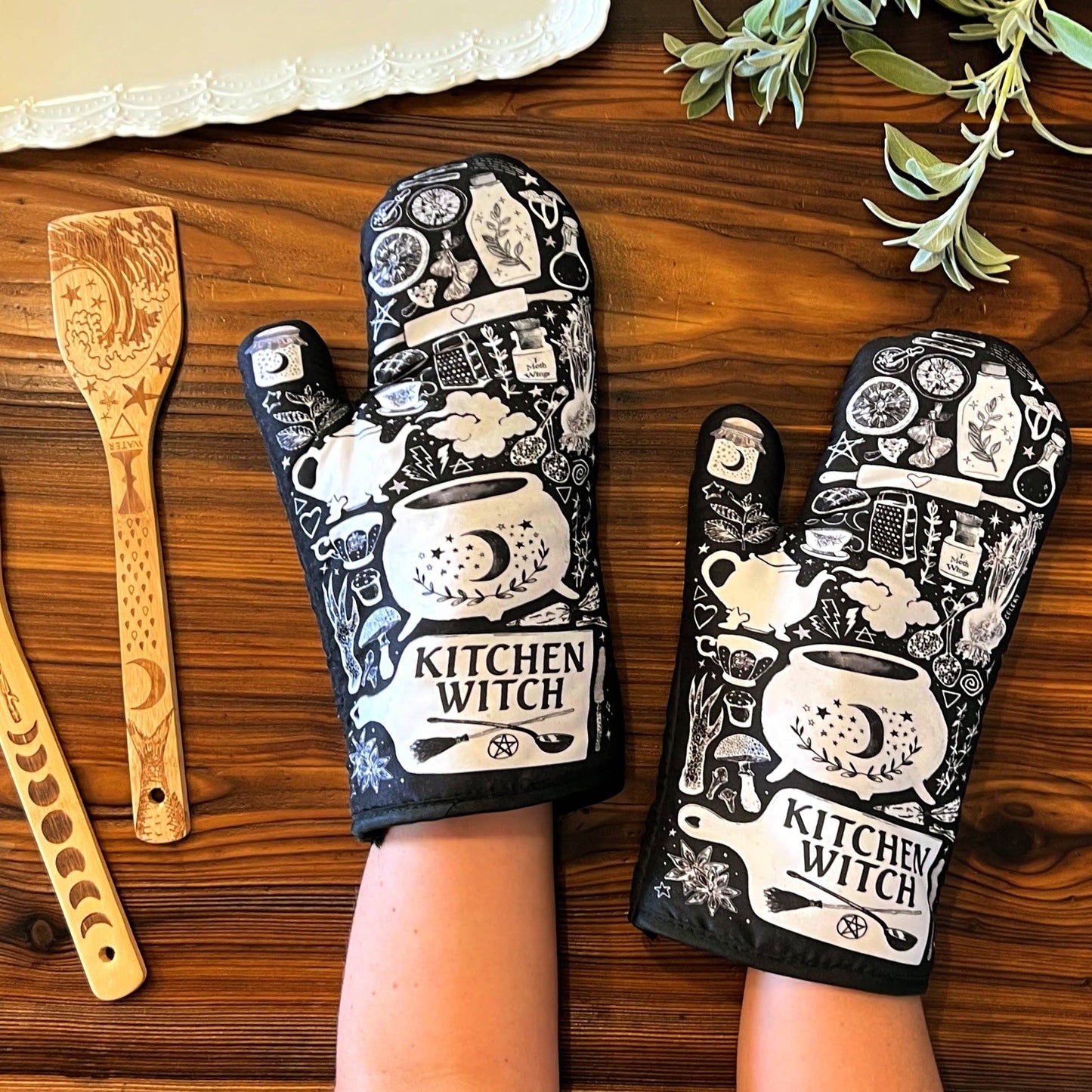 Set of 2 Kitchen Witch Oven Mitt | Pot Holders Set