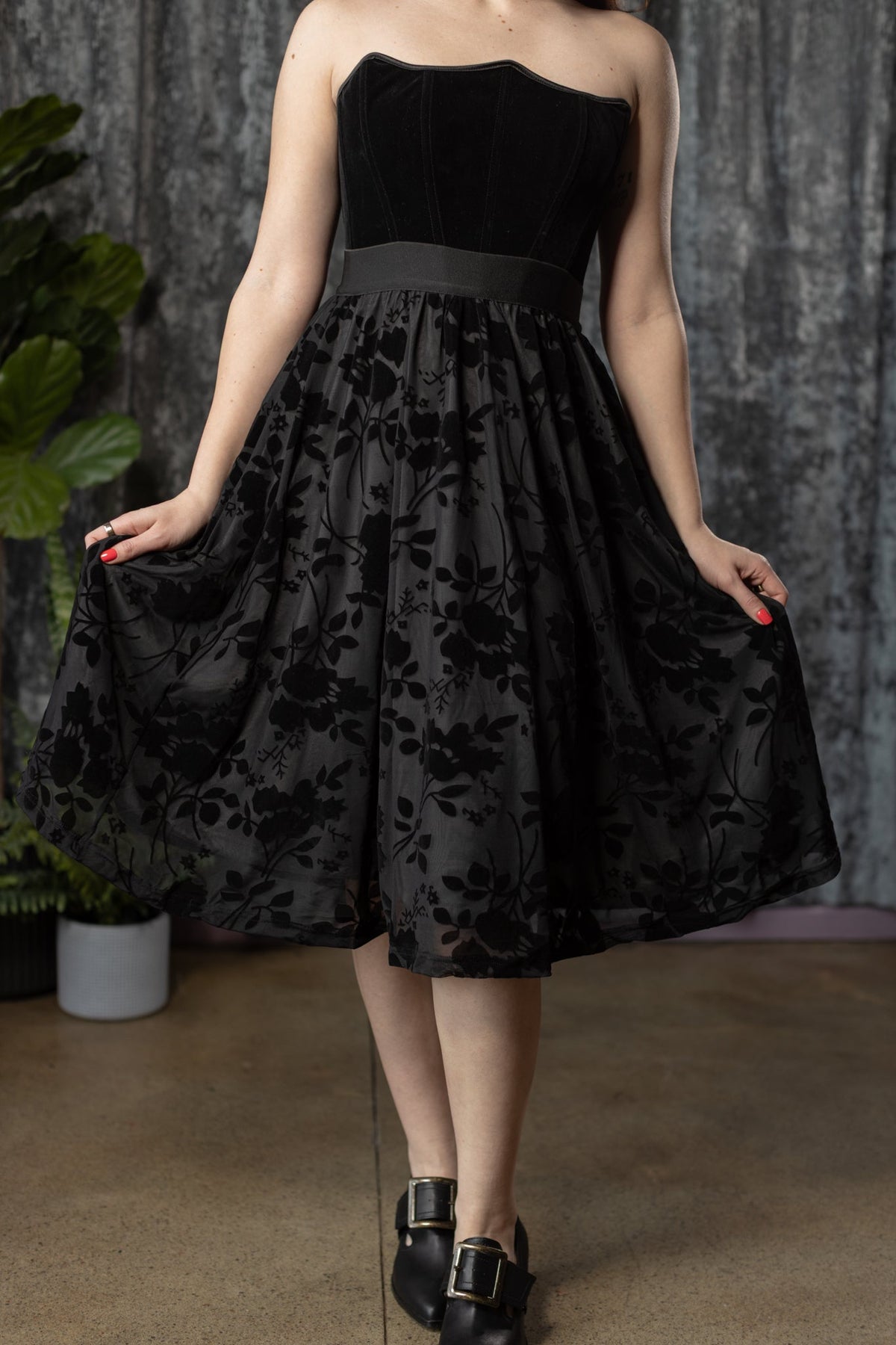 Midnight Mysteria Velvet Skirt