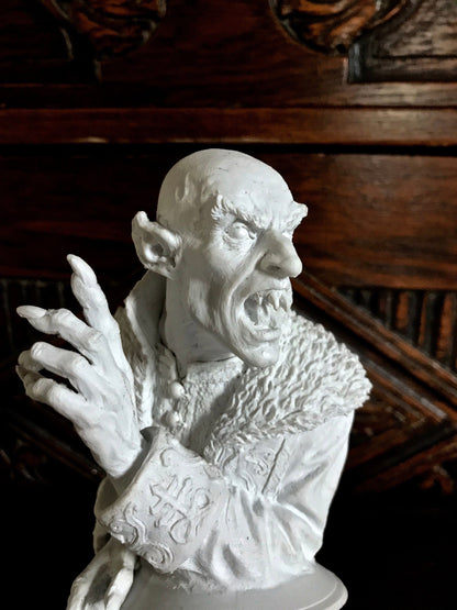 Dracula: Nosferatu Bust,Resin Sculpture | Legendary Vampire Figurine