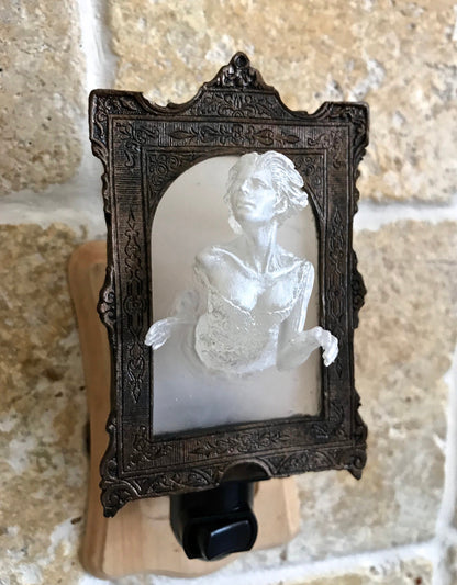 Ghost in the Mirror Nightlight