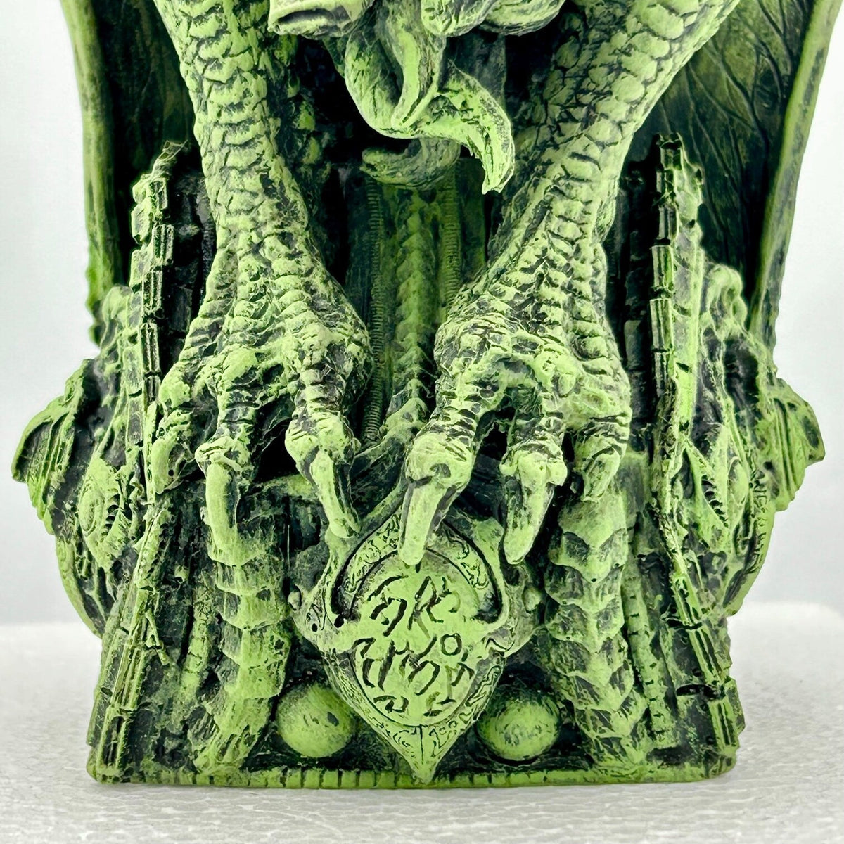 Cthulhu Enthroned Statue, Hand Painted Resin Sculpture