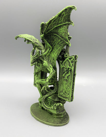 H.P. Lovecraft Nightgaunt Statue Figurine