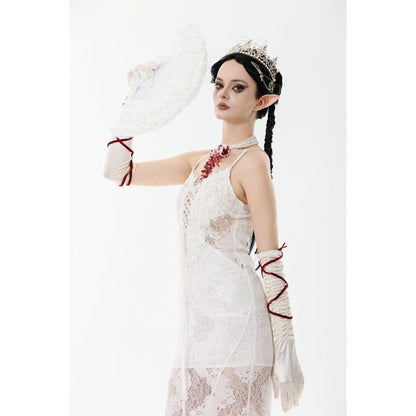 Pearl Mourning Floral-Lace Fan detail view
