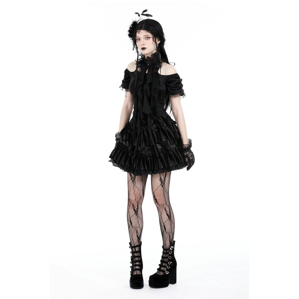 Spider Court Ruffled Lace Collar detail view