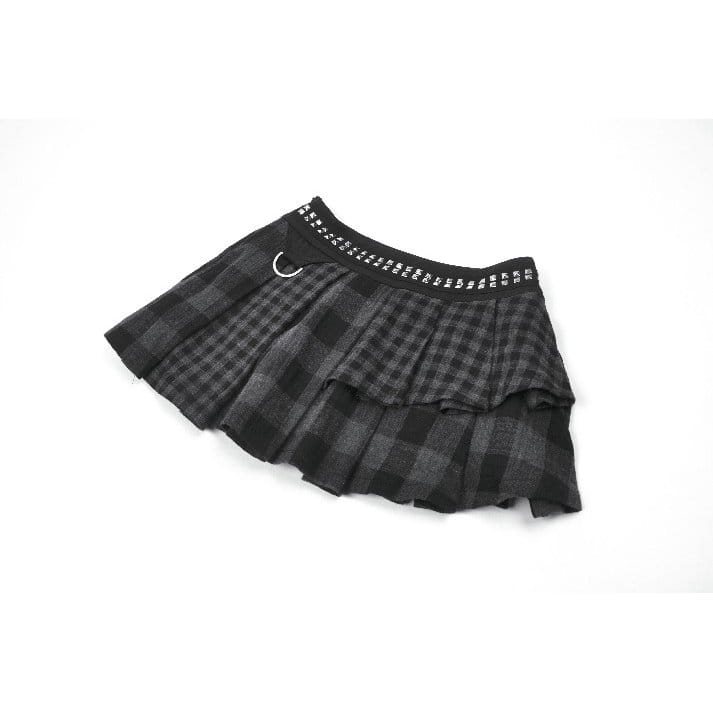 Riot Tartan Asymmetric Rivet Skirt detail view