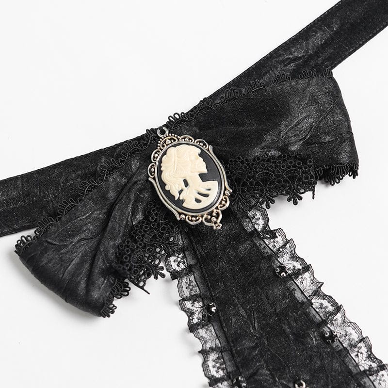 Midnight Reliquary Ruffled Collar detail view
