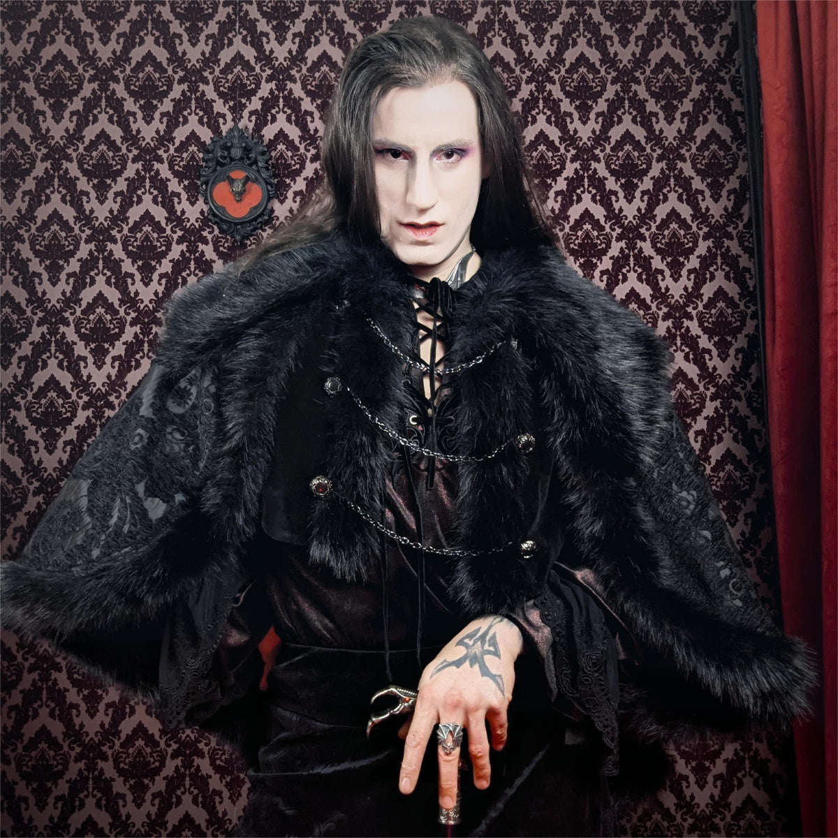 Blackthorn Court Faux Fur Cape