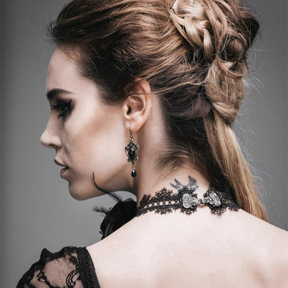 Dead Rose Lace Neckband detail view