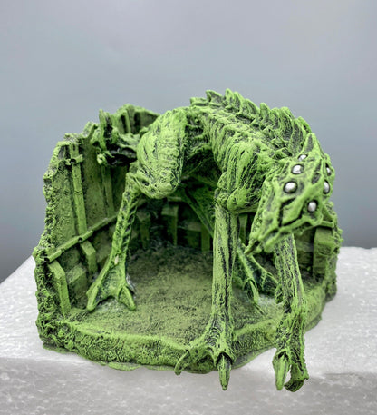 H.P. Lovecraft’s Hound of Tindalos Statue, Hand Painted Sculpture