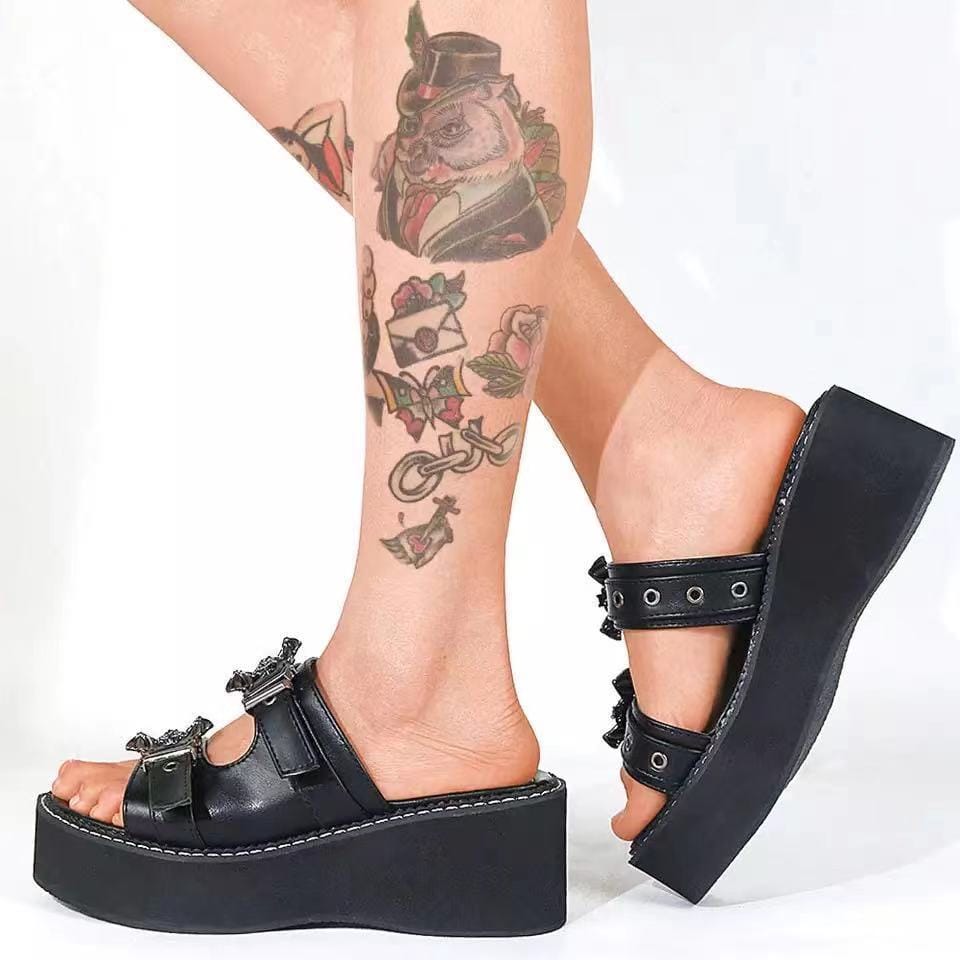 Bat Metal Buckle Slides