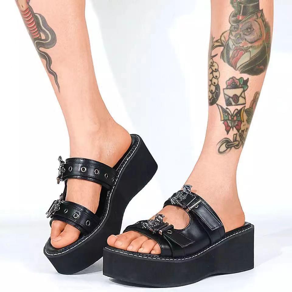 Bat Metal Buckle Slides
