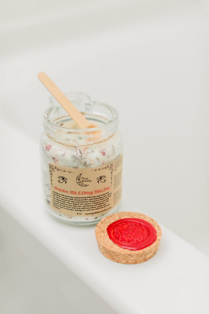 Cleopatra Milk & Honey Bath Soak - Shadow Threadz Crypt