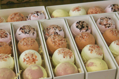 Round Luxurious Bath Bomb Gift Sets - Shadow Threadz Crypt